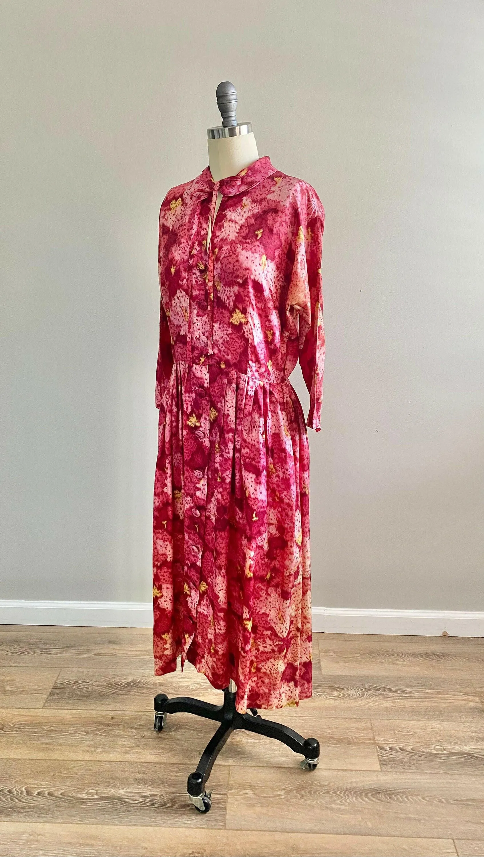 Vintage 1950s Watercolor Floral Dress / 50s Secretary dress Size XL